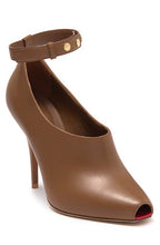 Load image into Gallery viewer, Burberry Leather Chaussure A Talon