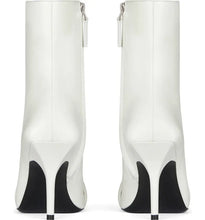 Load image into Gallery viewer, GIVENCHY Bottes Carré